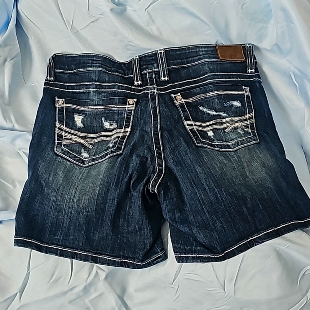 BKE Dakota dark wash denim shorts. Sz 30